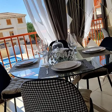 דירה Sunny Near La Mata טורבייחה